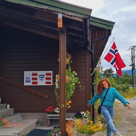 Romsdalseggen Camping Isfjorden Quarto foto